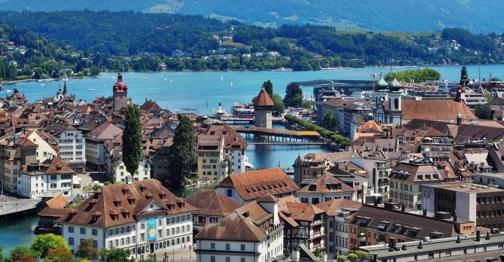 Vivre en Suisse Avantages et inconvénients